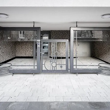 Clever 1 Kamienica Grochów Apartment *